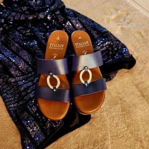 Womens wedge shoe w diamond accent